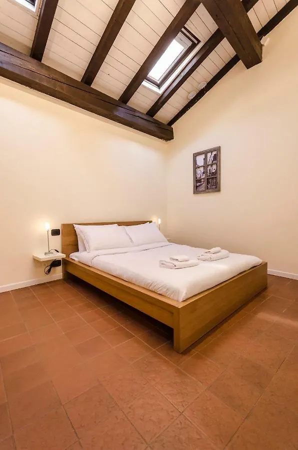 Ca' Di Leo, Private Terrace In Historical Center Apartment Bologna 0*,